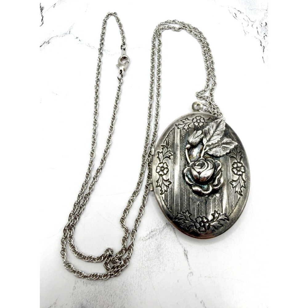 Vintage Miss Ellie Victorian Inspired Oval Locket‎ Necklace Pendant Rose Floral